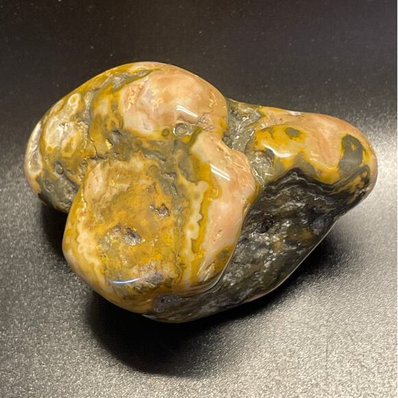 Beautiful Large Prairie Agates - Picture 8 of 11